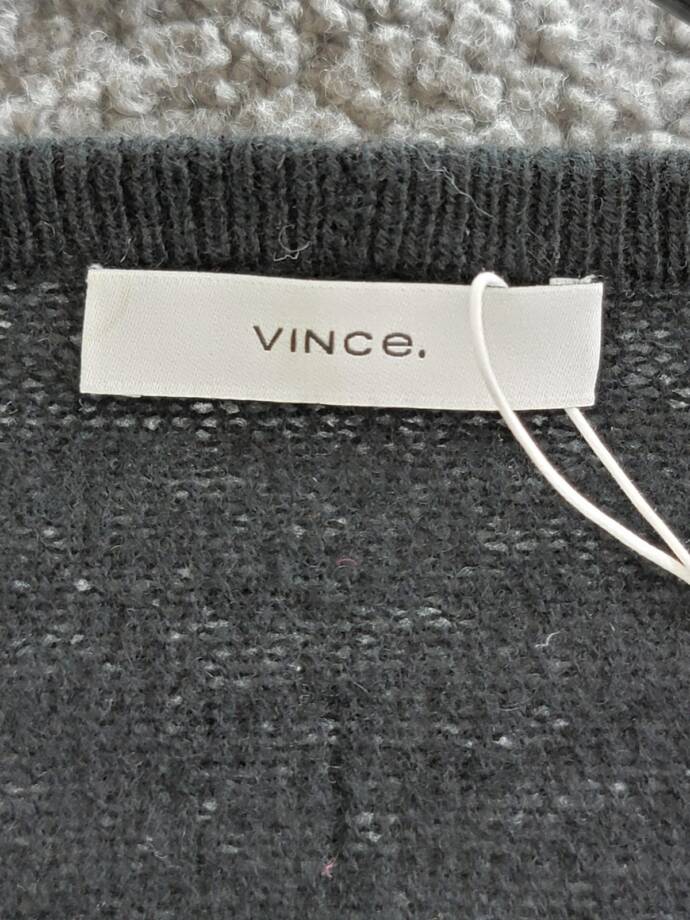 Vince Cashmere Featherweight Triangle Wrap Womens One Size Black Multifunctional