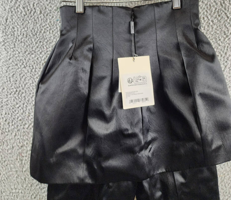 A.W.A.K.E. MODE Layered Skirt Pants Womens 36 Black Welt Pocket Back Zip Closure