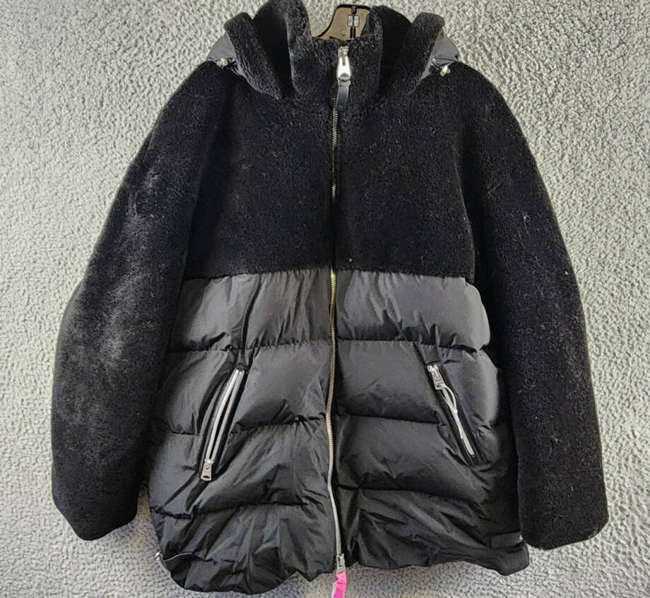 Mackage Junia Down Hooded Full Zip Coat Women's XL Black Full Zip Long Sleeve