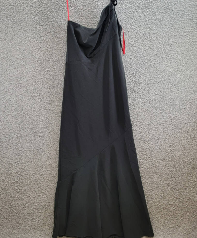 HALSTON Sybil Crepe Gown Women's 10 Black Solid One Shoulder Back Zip Closure