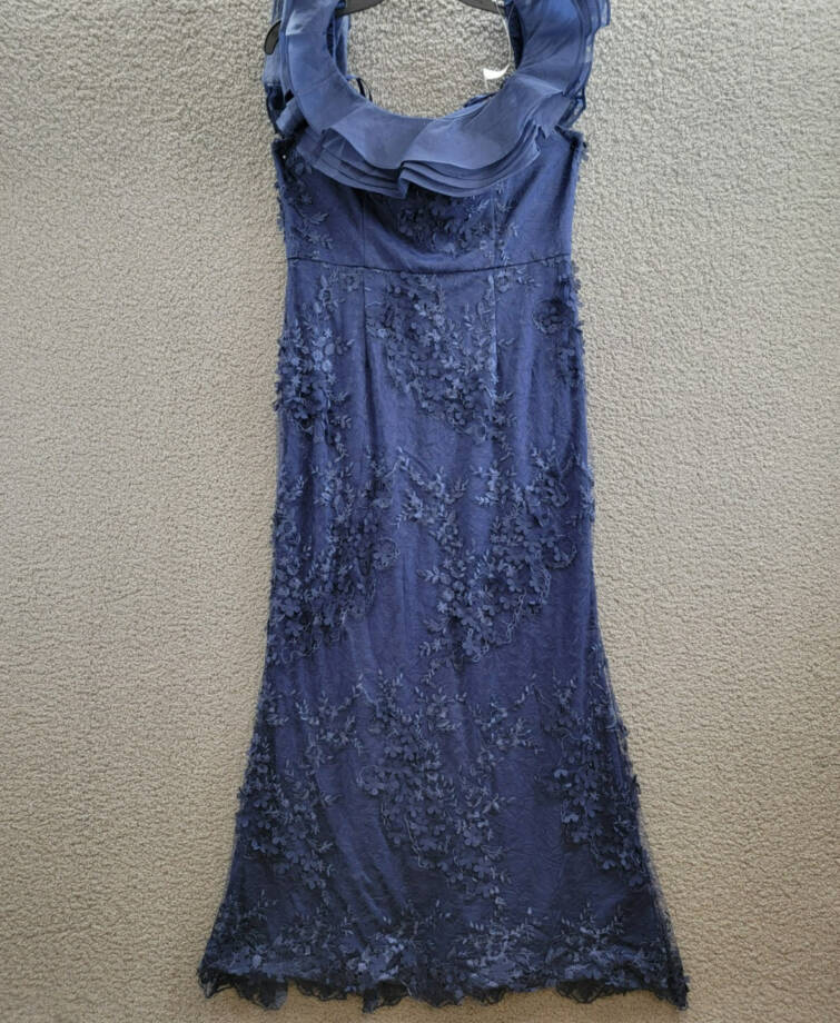 Adrianna Papell Ruffled Embroidered Mermaid Gown Women's 14 Navy 3D Floral Zip