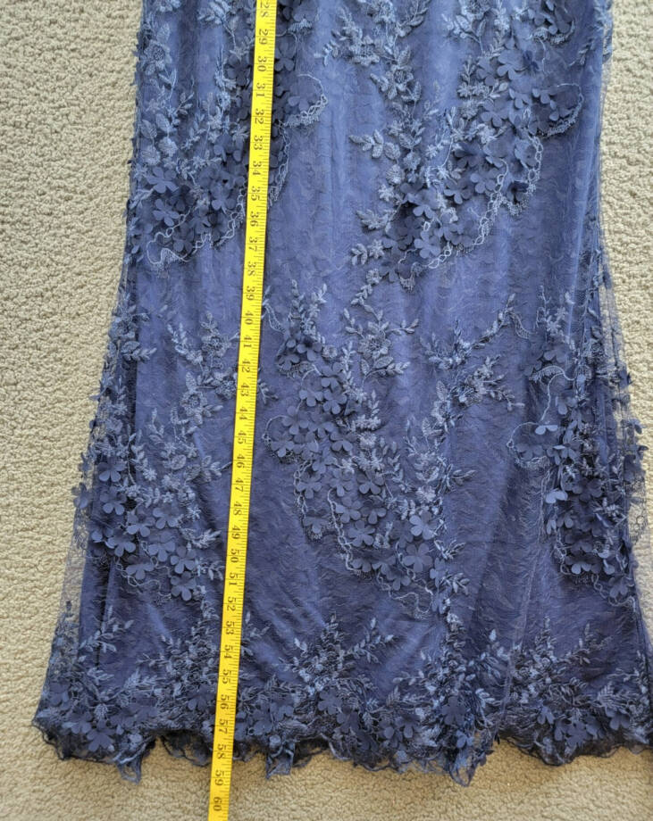 Adrianna Papell Ruffled Embroidered Mermaid Gown Women's 14 Navy 3D Floral Zip