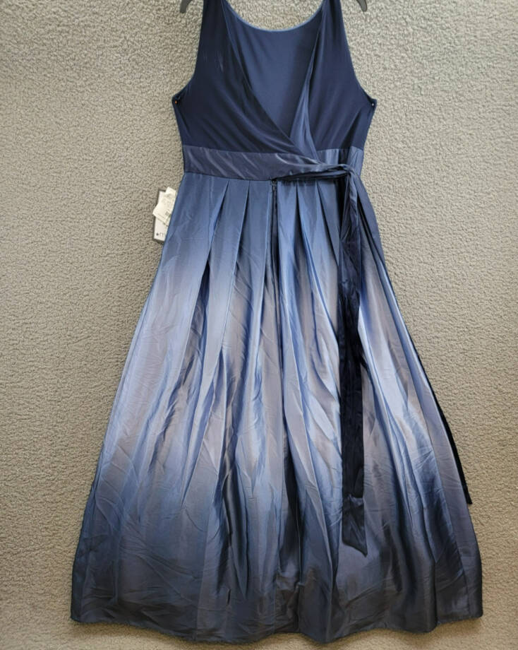 SLNY Fashions Ombré Satin Bow Sash Gown Women's 16 Navy/Wedgewood Zip Closure