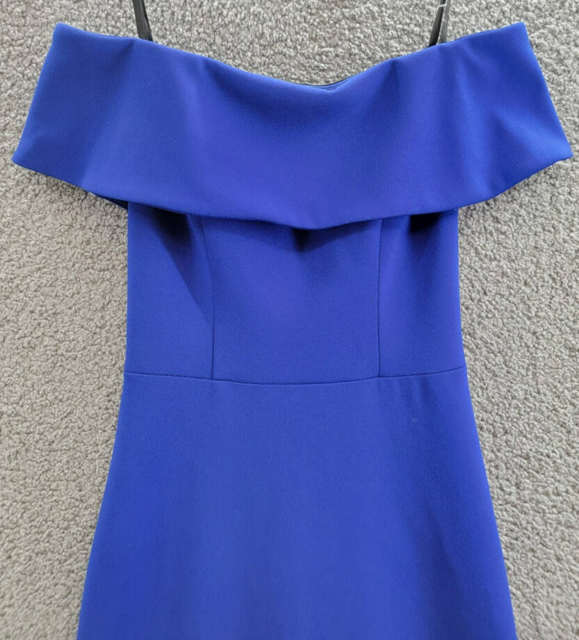 AQUA Off-the-Shoulder Scuba Crepe Gown Women's 2 Marine Back Zip Closure S/S