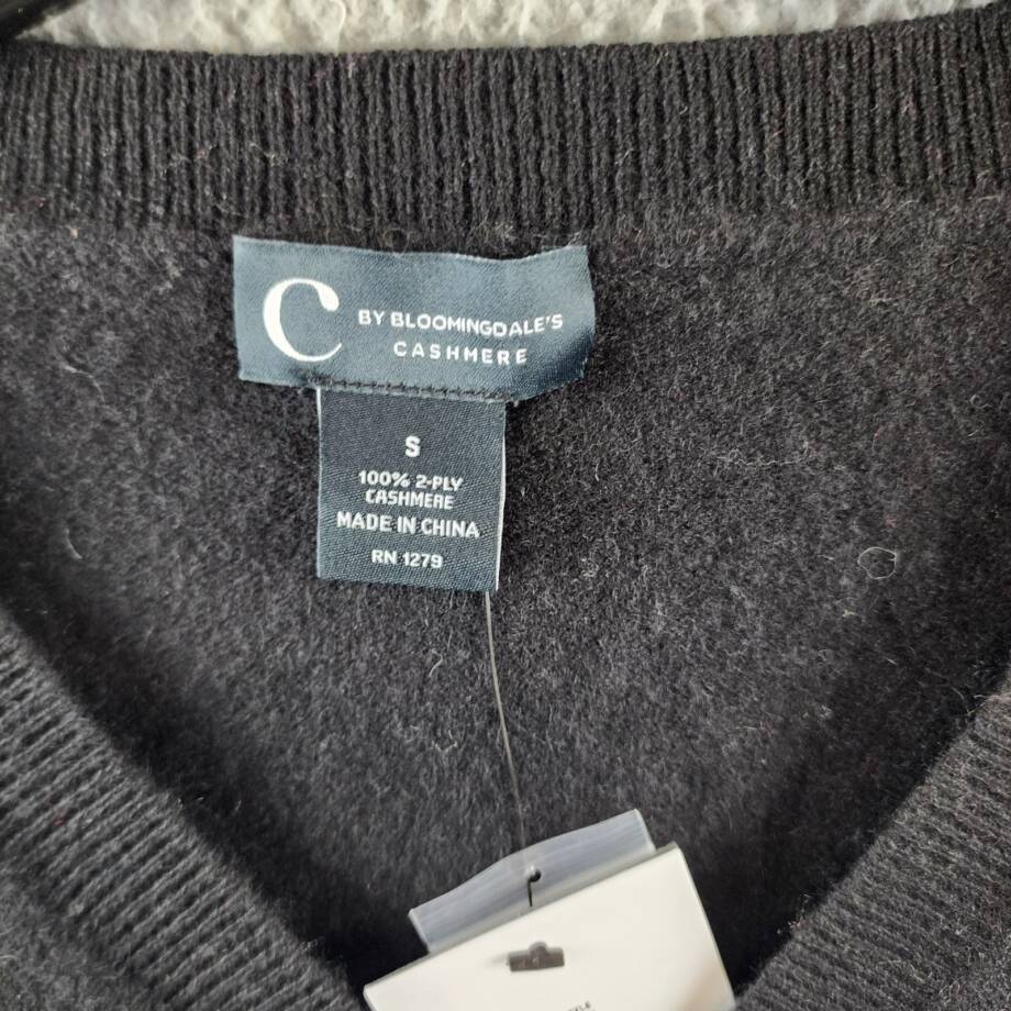C by Bloomingdale's Cashmere V-Neck Cardigan Women's S Black Button Front L/S