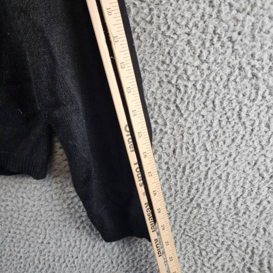 C by Bloomingdale's Cashmere V-Neck Cardigan Women's S Black Button Front L/S