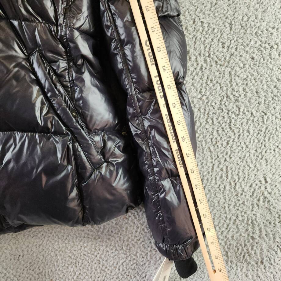 AQUA Gloss Allie Faux Fur Trim Down Puffer Jacket Women's M Black Zip Closure