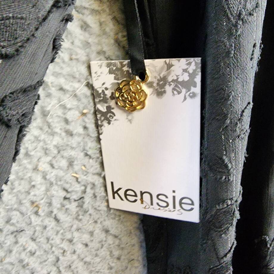 kensie V-Neck Chiffon Fit&Flare Dress Women's 2 Black Tie Waist Back Zip Closure
