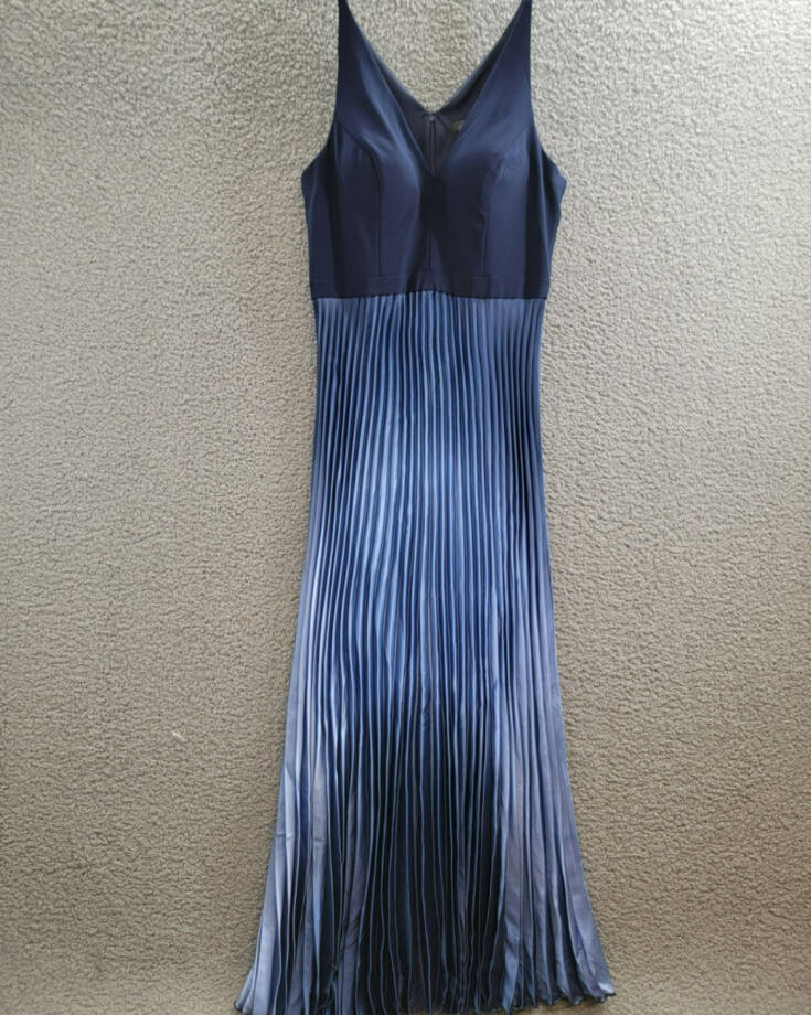 AQUA Pleated Shimmer Mixed Media Gown Women's 16 Navy/Blue V-Neck Back Zipped