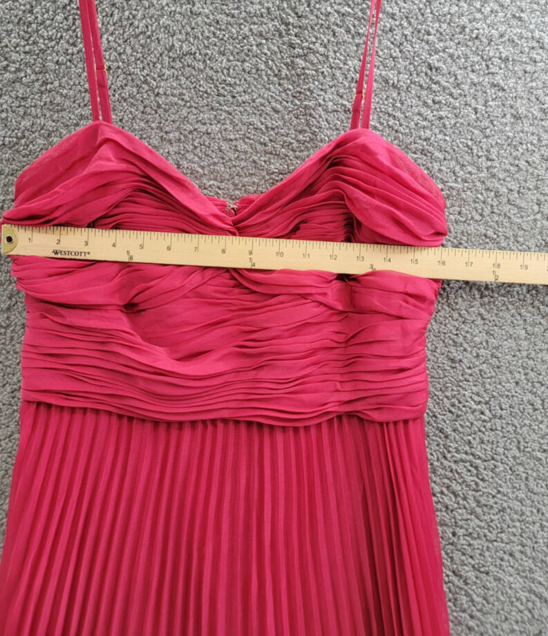 AQUA Pleated Chiffon Gown Women's 12 Red Solid Sweetheart Neck Back Zip Closure