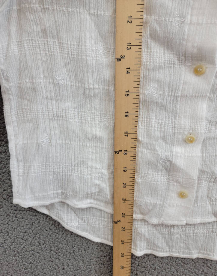 Sanctuary The Femme Shirt Women's XXS White Round Neck Button Front Closures~