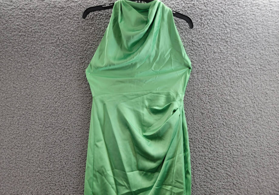 BCBGMAXAZRIA Back Twist Halter Cowl Neck Gown Women's 4 Green Back Zip Closure