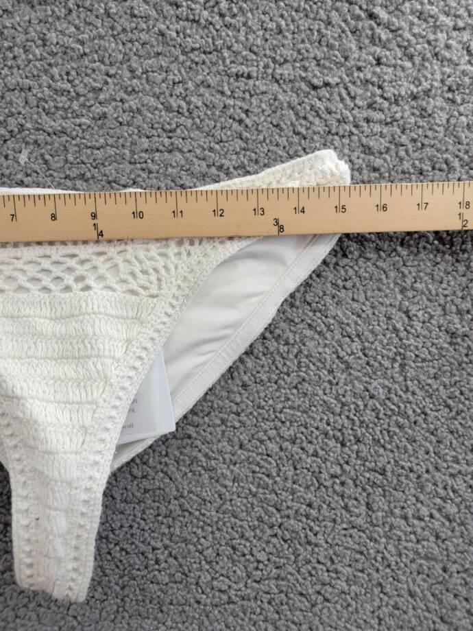 Beach Riot Kaylin Crocheted Bikini Bottoms Women's M White Elastic Waist Pull On
