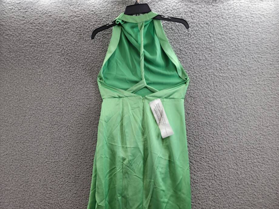 BCBGMAXAZRIA Back Twist Halter Cowl Neck Gown Women's 4 Green Back Zip Closure