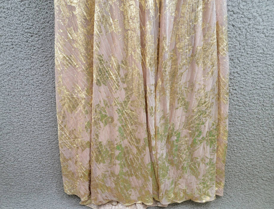 AQUA Foil Knit Metallic Halter Gown Women's 2 White/Pink/Gold Back Zip Closure
