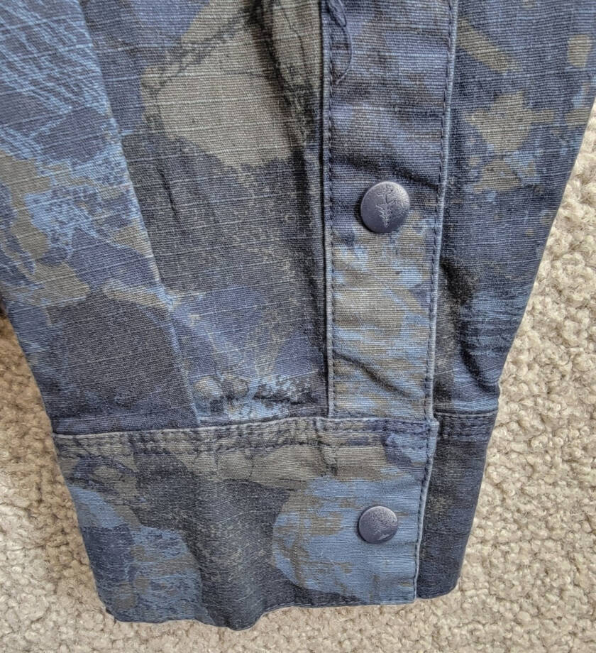 Bass Outdoor Ripstop Utility Shacket Men's L Navy Blazer Rock Camo Snap Closure