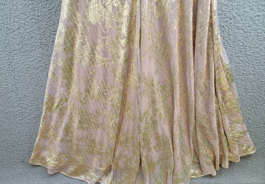 AQUA Foil Knit Metallic Halter Gown Women's 2 White/Pink/Gold Back Zip Closure