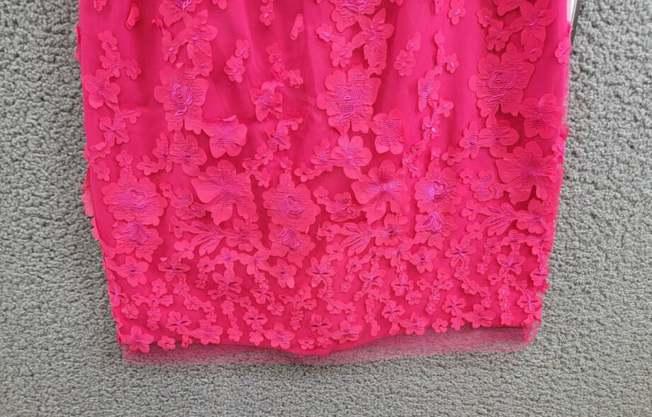 Eliza J Petite Puffed-Sleeve 3D-Floral Shift Dress Women's 4P Hot Pink Back Zip