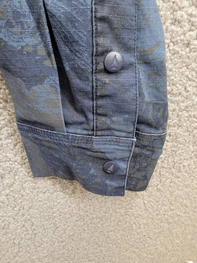 BASS OUTDOOR Ripstop Utility Shacket Men's M Rock Camo/Navy Blazer Button Snap