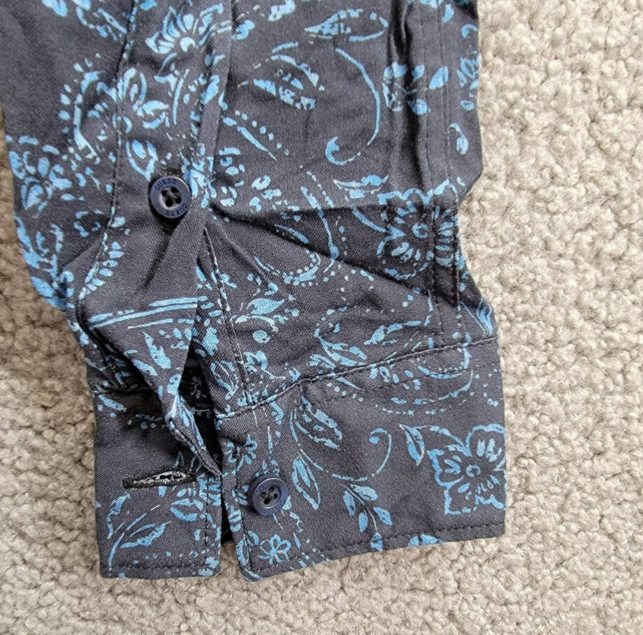 GUESS Paisley Print Long-Sleeve Shirt Men's S Black/Blue Button Front Closure