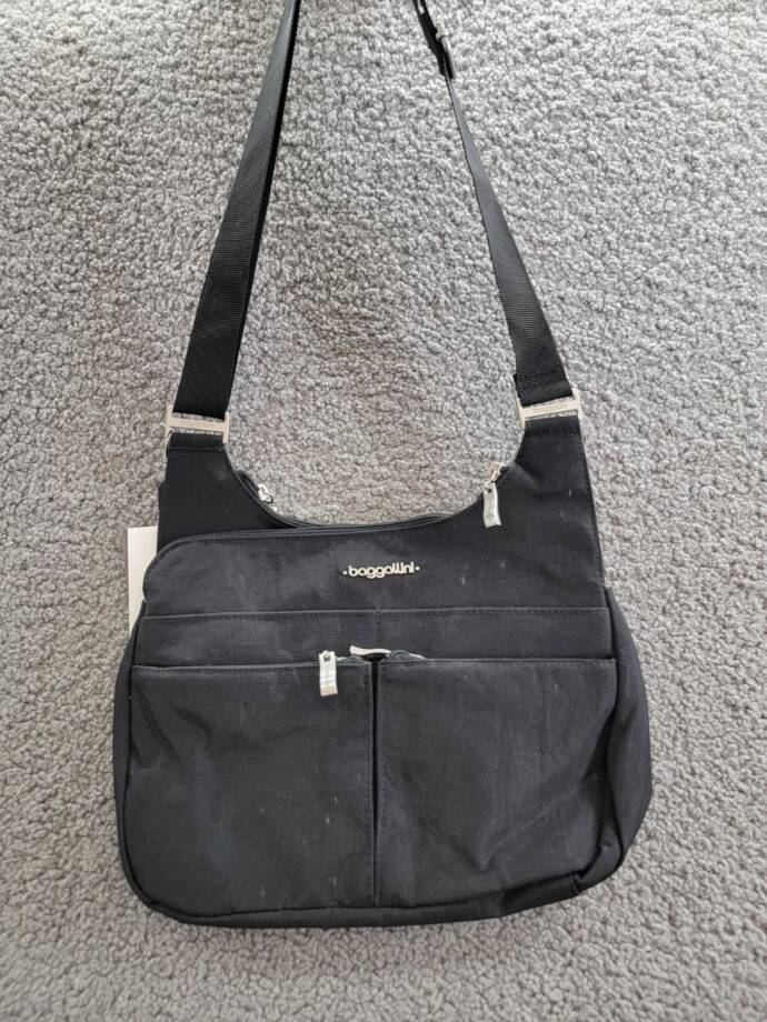 Baggallini Cross Over Crossbody with Rfid Women's Black Adjustable Zip Closure