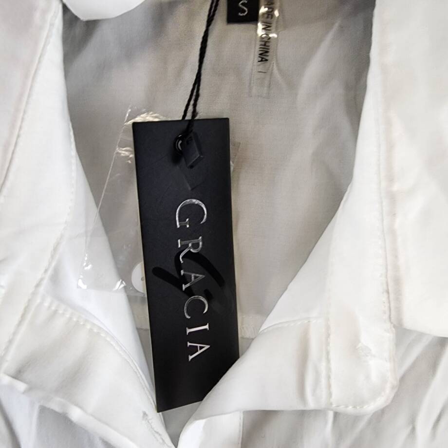 Gracia Ruffle Front Blouse Women's S White Collared Sleeveless Button Closure