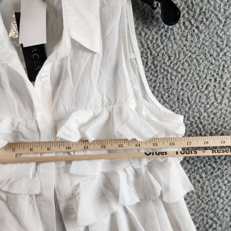 Gracia Ruffle Front Blouse Women's S White Collared Sleeveless Button Closure
