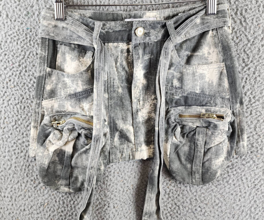 Madonna & Co. Tie Dye Belted Mini Skirt Women's S Gray Multi Pockets Zip/Button