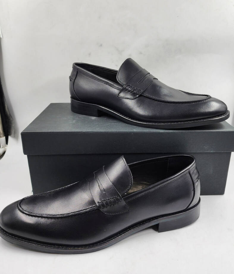 The Men's Store at Bloomingdale's Leather Dress Penny Loafers Men's 10.5 Black