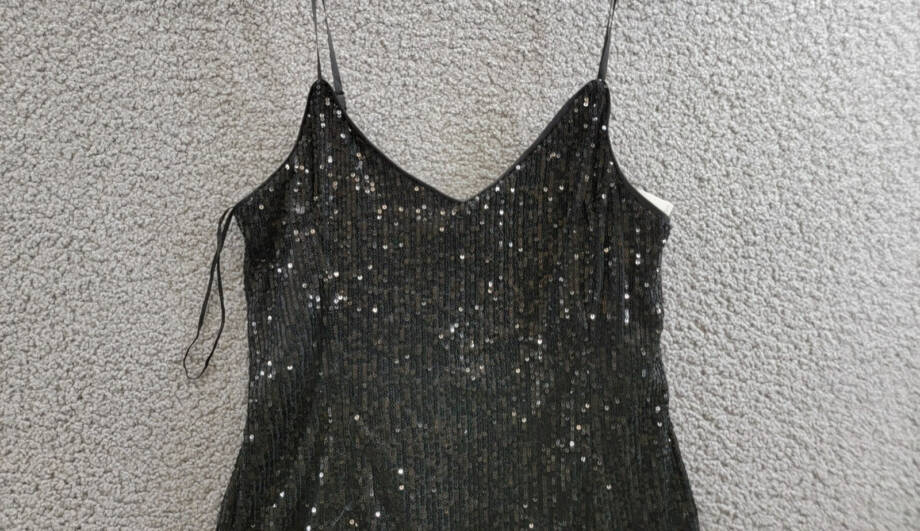 1.STATE Sequined Mini Slip Dress Women's 12 Rich Black Front Slit Vneck Pullover