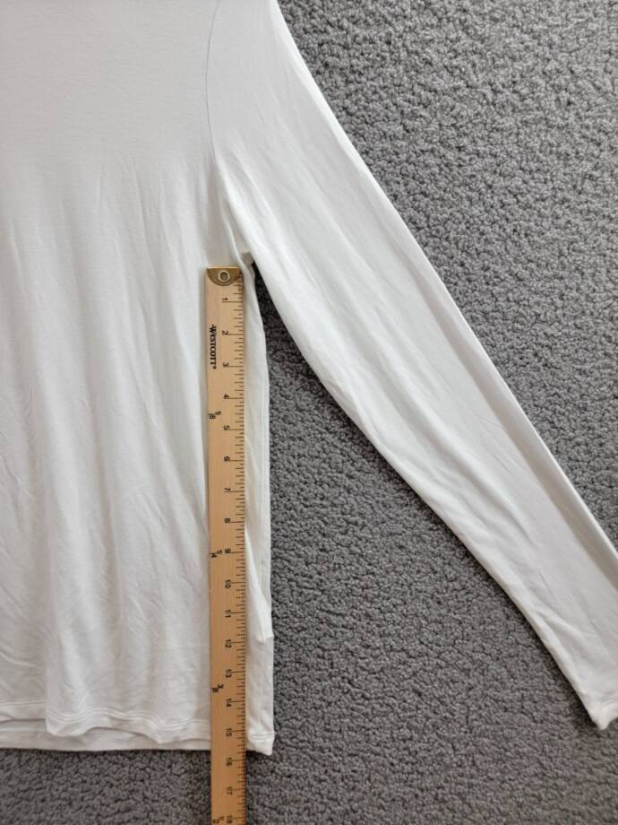 Majestic Filatures Soft Touch Long Sleeve Turtleneck Top Womens 3 Blanc Pullover