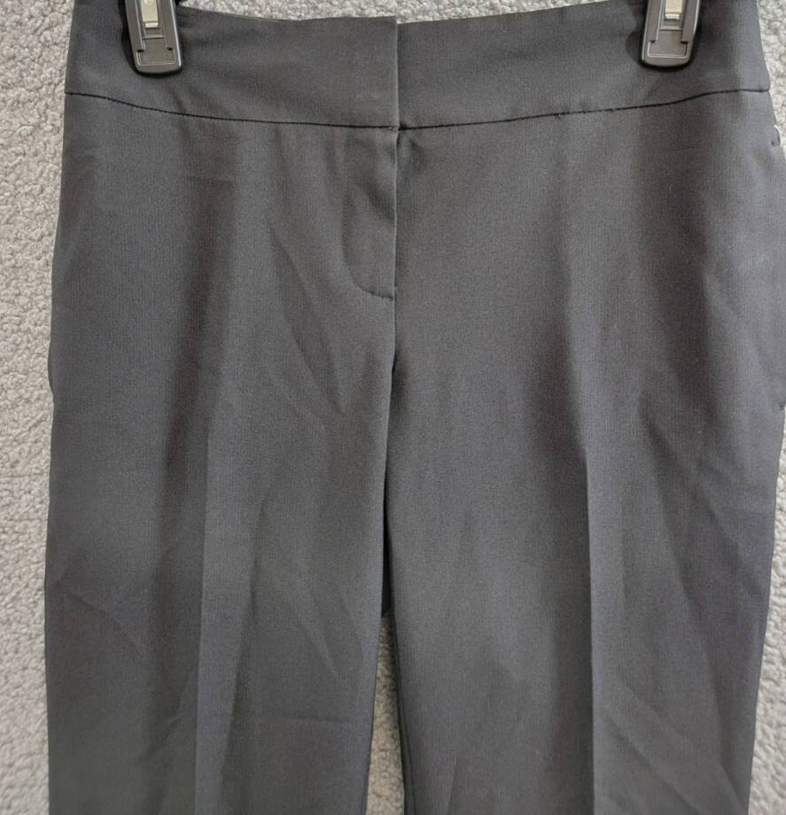Le Suit Petite Slim Leg Crepe Pants Women's 2P Black Zip Hook & Bar Closure