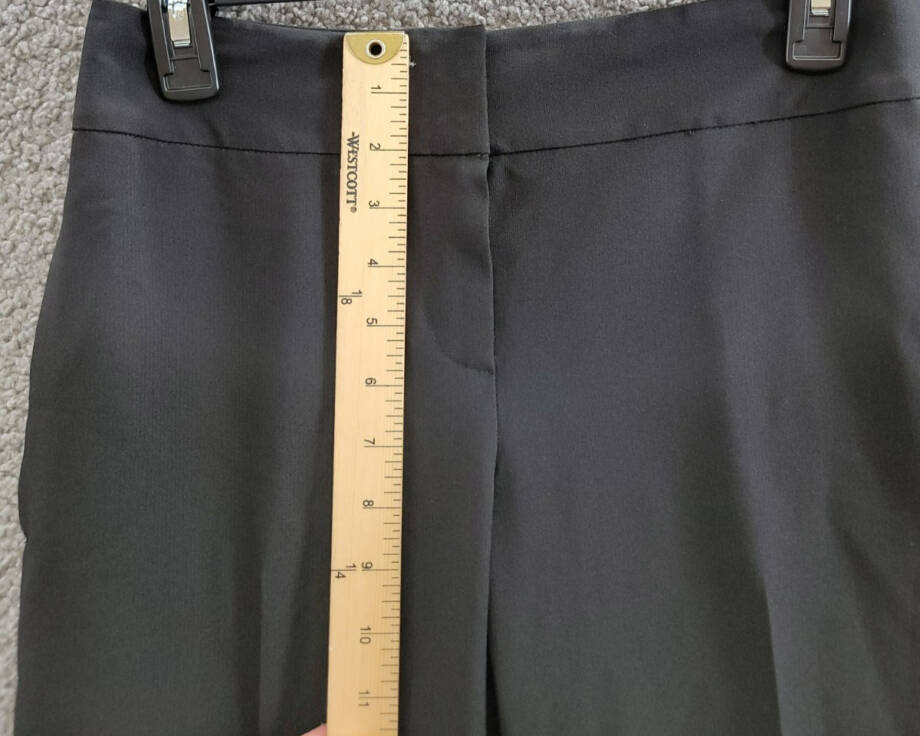 Le Suit Petite Slim Leg Crepe Pants Women's 2P Black Zip Hook & Bar Closure