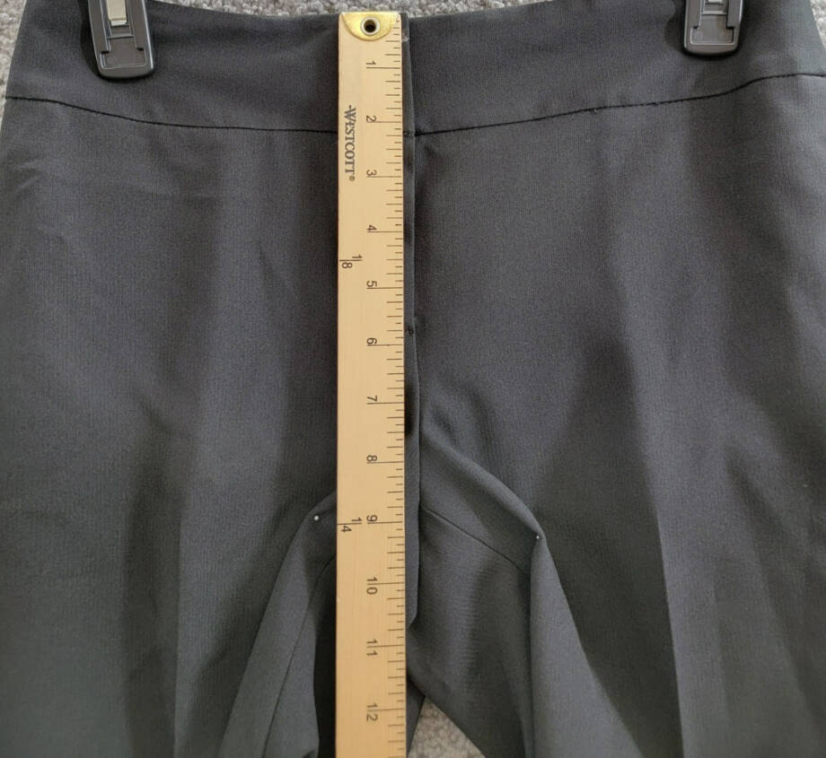 Le Suit Petite Slim Leg Crepe Pants Women's 2P Black Zip Hook & Bar Closure