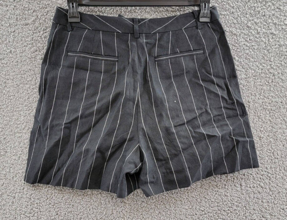 Lauren Ralph Lauren Pinstripe Linen Pleated Shorts Women's 8 Black Zip Fly