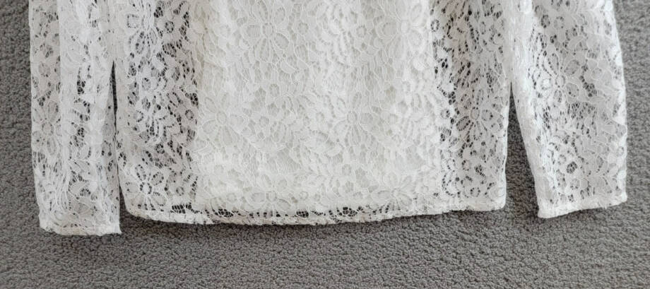 KOKO + MASON Long Sleeve Lace Top Women's S White Ruffled Button Back Closure