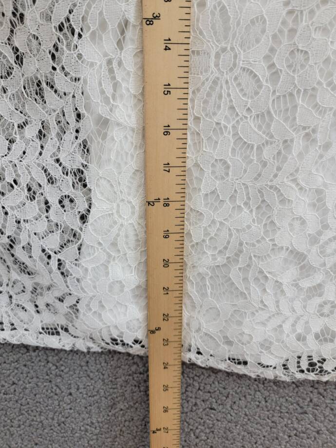 KOKO + MASON Long Sleeve Lace Top Women's S White Ruffled Button Back Closure