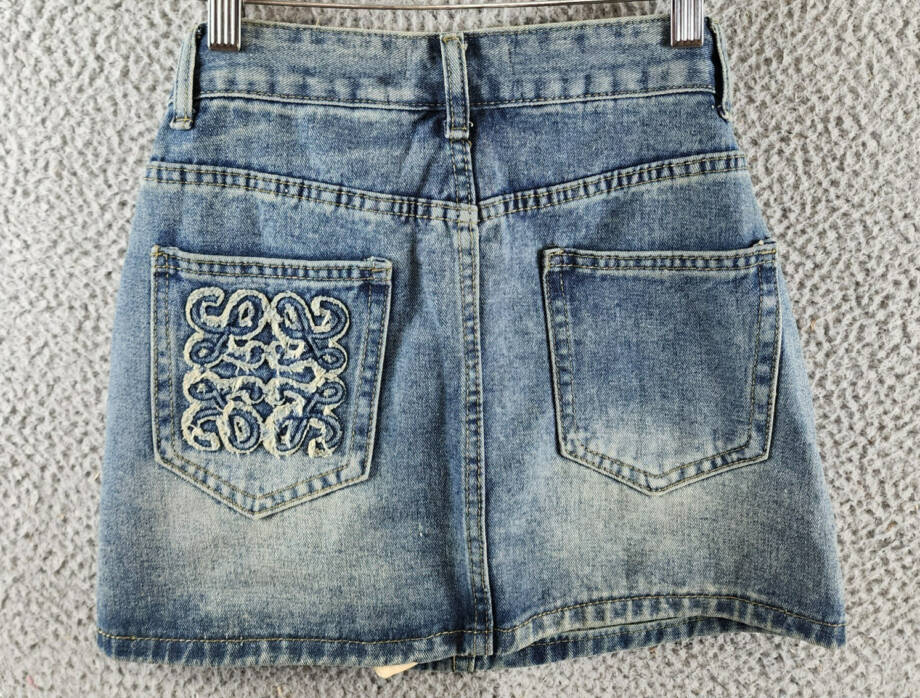 Madonna & Co Denim Mini Skirt Womens S Light Wash Embroidered Button Zip Closure