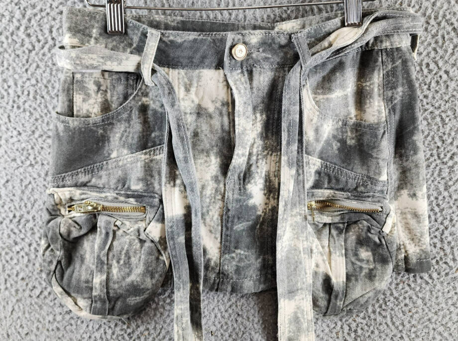 Madonna & Co. Cargo Denim Mini Skirt Women's M Gray Acid Wash Button Zip Closure