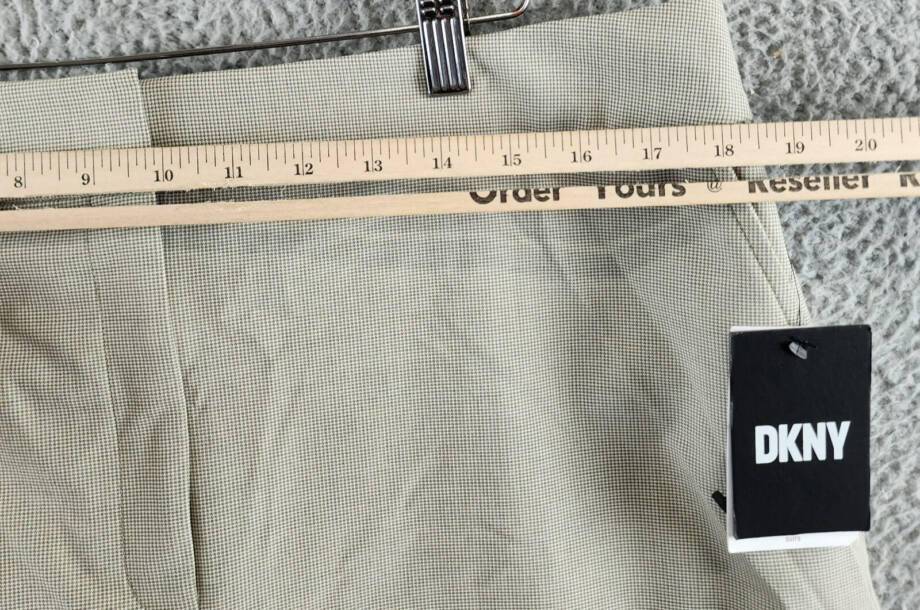 DKNY Zip-Front Slant-Pocket Mini Skirt Women's 16 Light Fatigue/White Hook & Bar