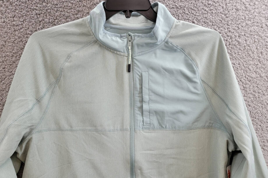 BASS OUTDOOR Trail Jacket Mens L Silver Blue Cationic Mock Neck Full Zip Closure