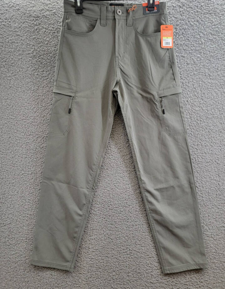 BASS OUTDOOR Essential Tech Cargo Pants Men's 30 Castor Gray Button Zip Closure
