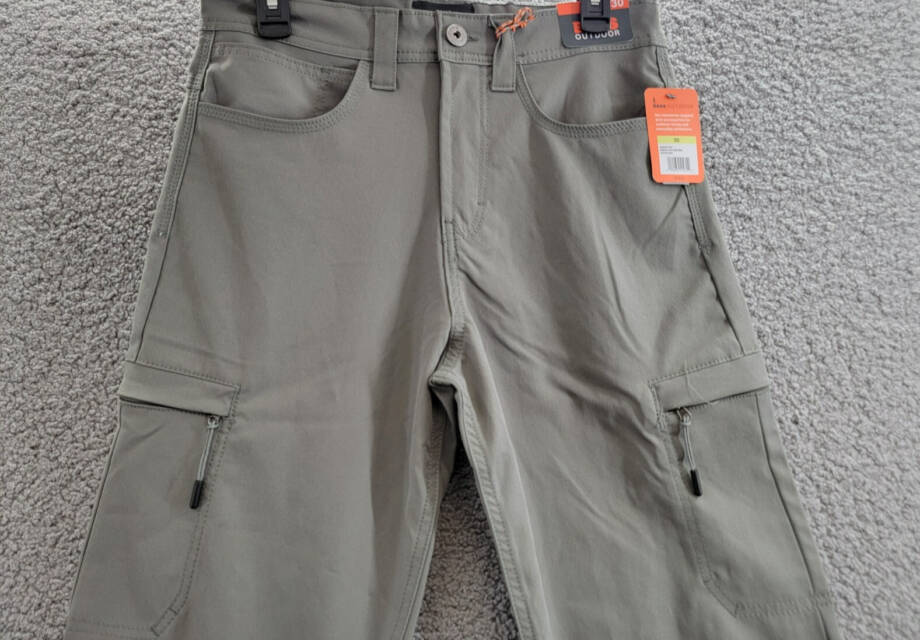 BASS OUTDOOR Essential Tech Cargo Pants Men's 30 Castor Gray Button Zip Closure