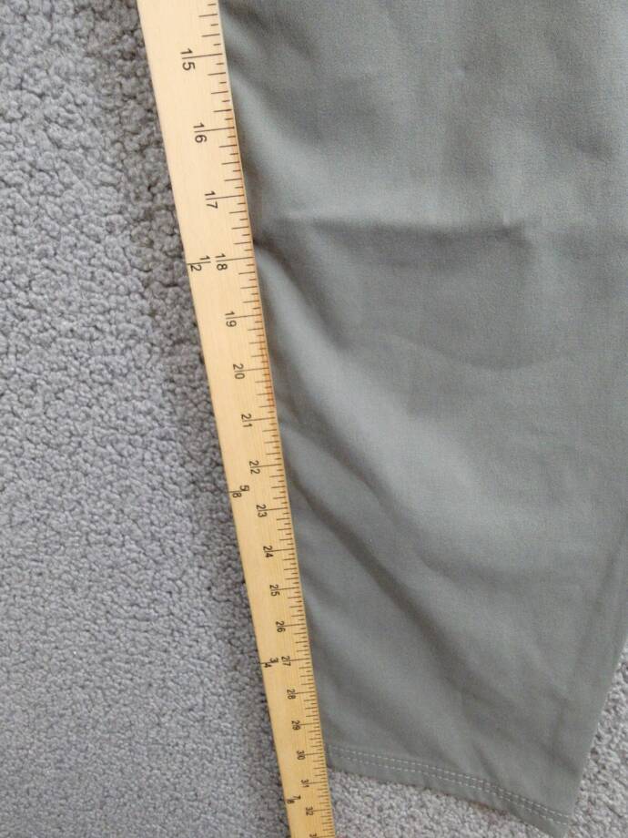 BASS OUTDOOR Essential Tech Cargo Pants Men's 30 Castor Gray Button Zip Closure