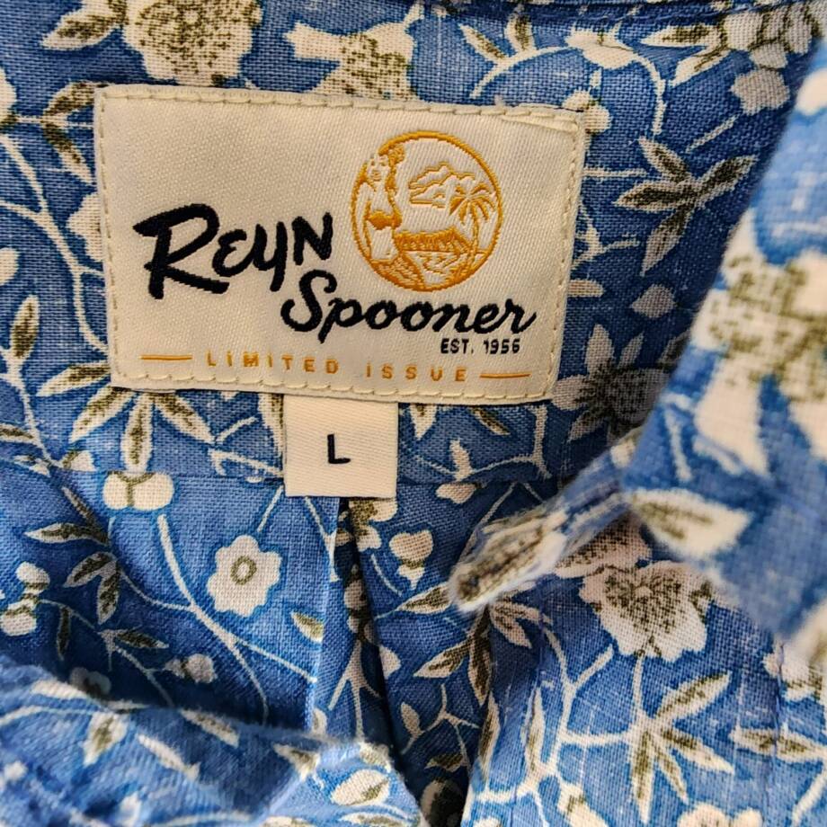 Reyn Spooner Kettle Floral Henley Shirt Men's L Lichen Blue Collared Pullover