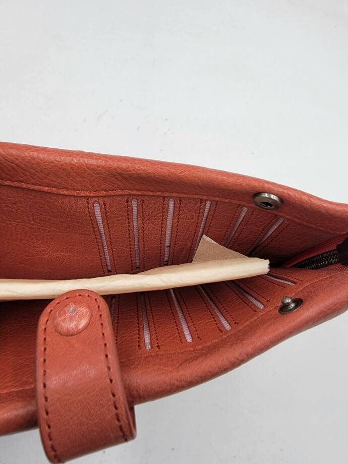 Old Trend Savanna Leather Wristlet Women's Zip Around Snap Closure