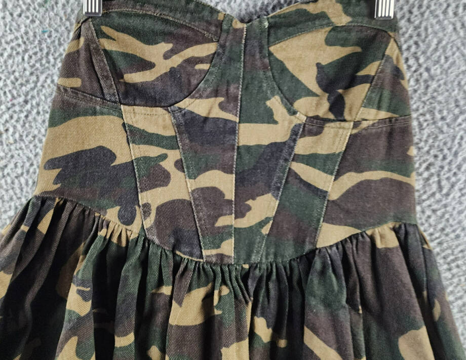 Madonna & Co Sweetheart Neck Corset Camo Top Women's M Multi Back Zip Closure