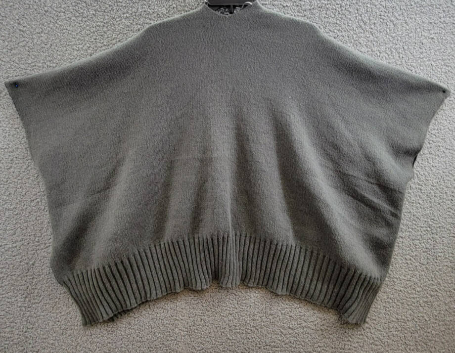 On 34th Tight Knit Reversible Wrap Sweater Women's One Size Black/Gray Rib Hem