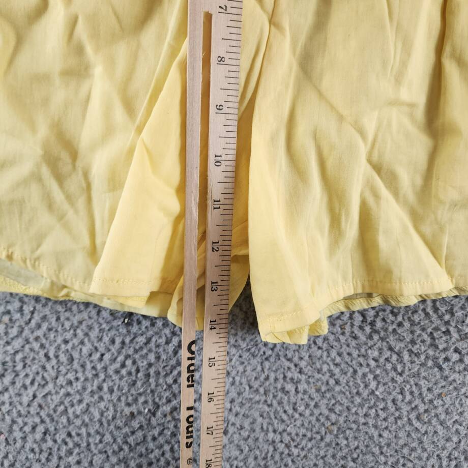 AQUA Pull On Shorts Women's Large Yellow Solid Side Pockets Elastic Waistband