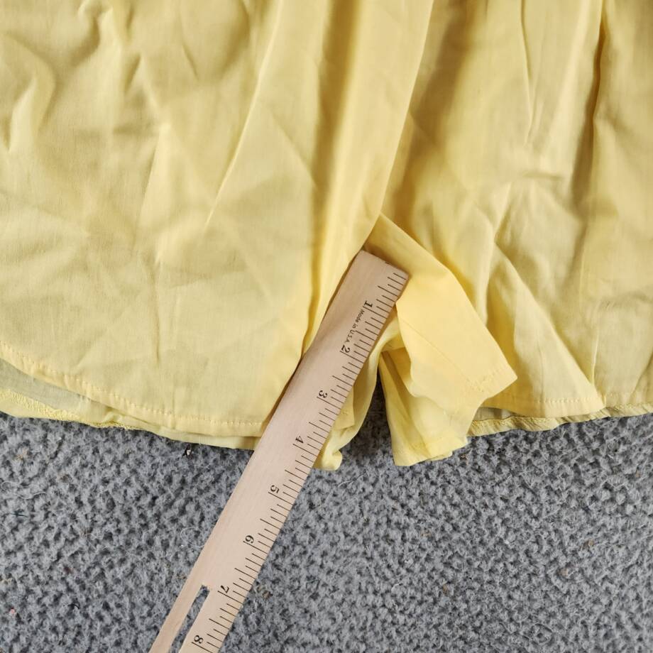 AQUA Pull On Shorts Women's Large Yellow Solid Side Pockets Elastic Waistband